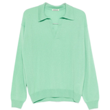 green t-shirt,front view