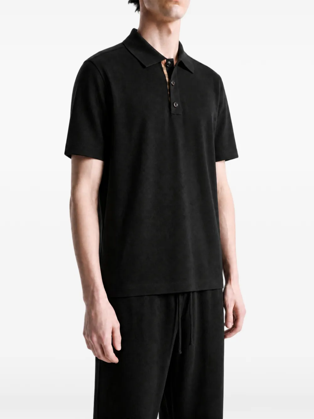 Black t-shirt, full body view