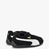 Black shoes, front view