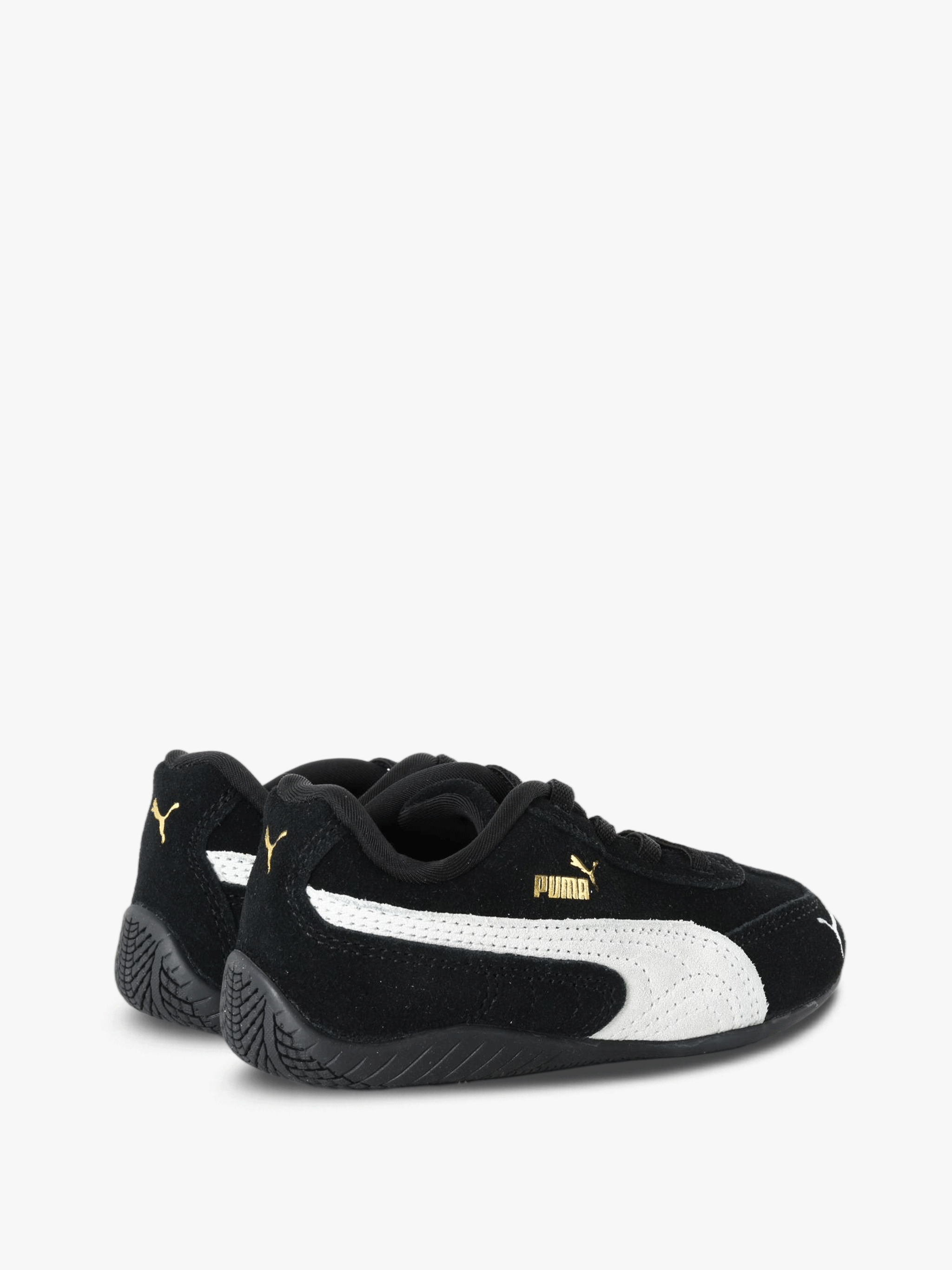 Black shoes, front view