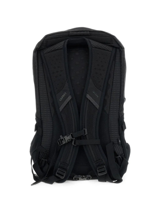 Black bag, back view