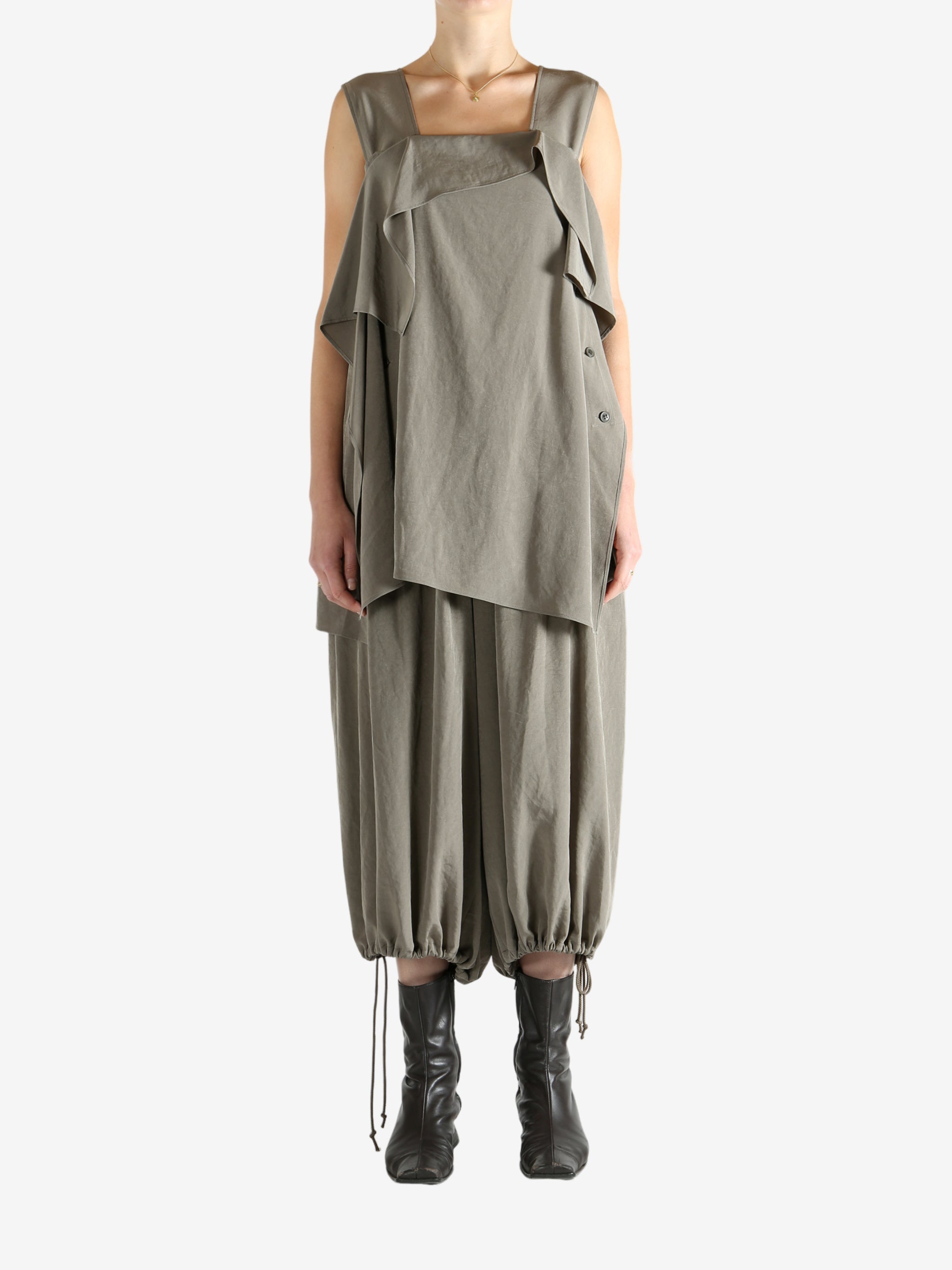 Grey tops, full body view