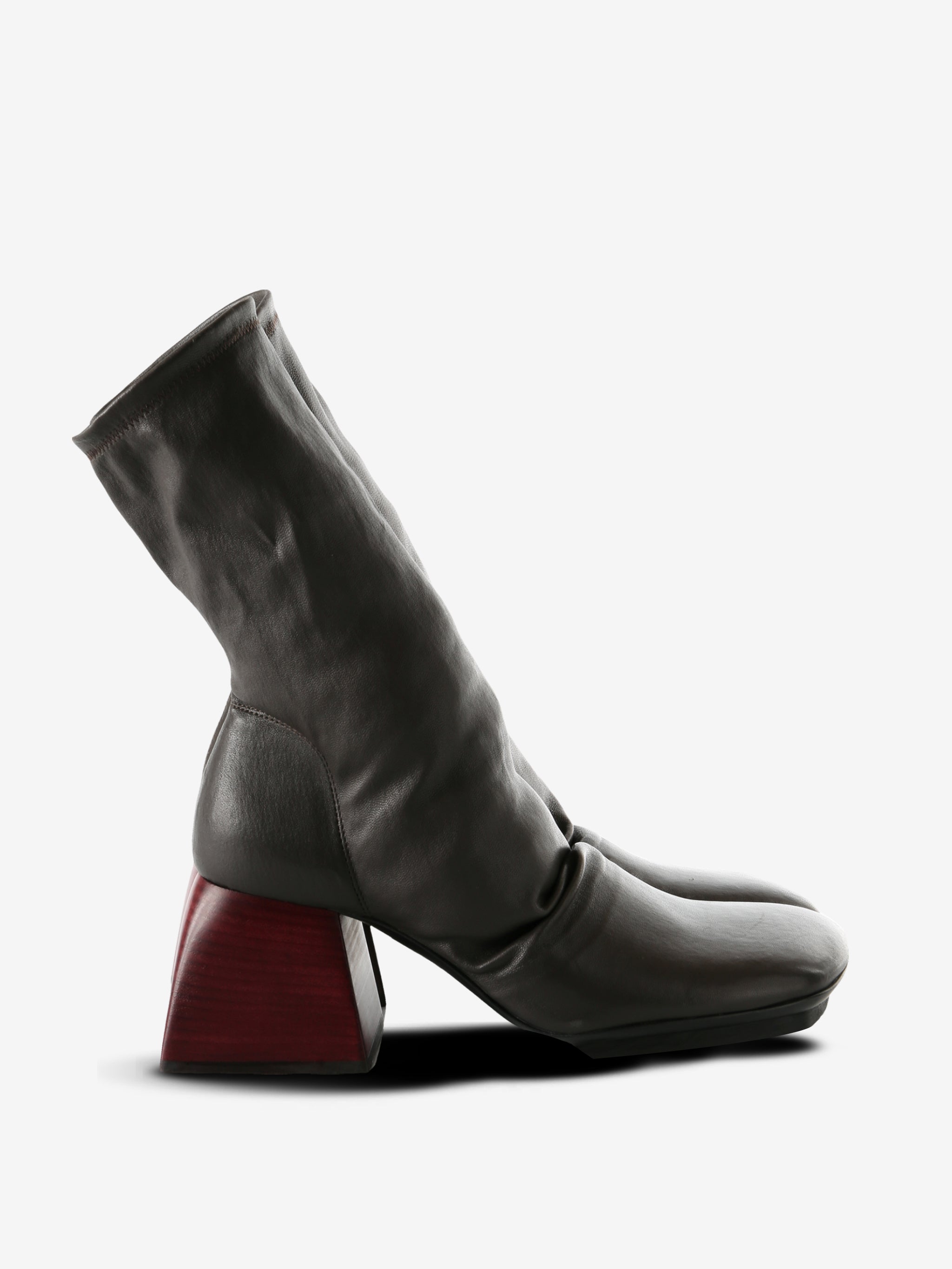 Black boots, front view