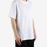 White t-shirt, full body view
