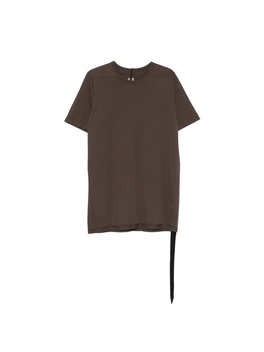 Brown t-shirt, front view