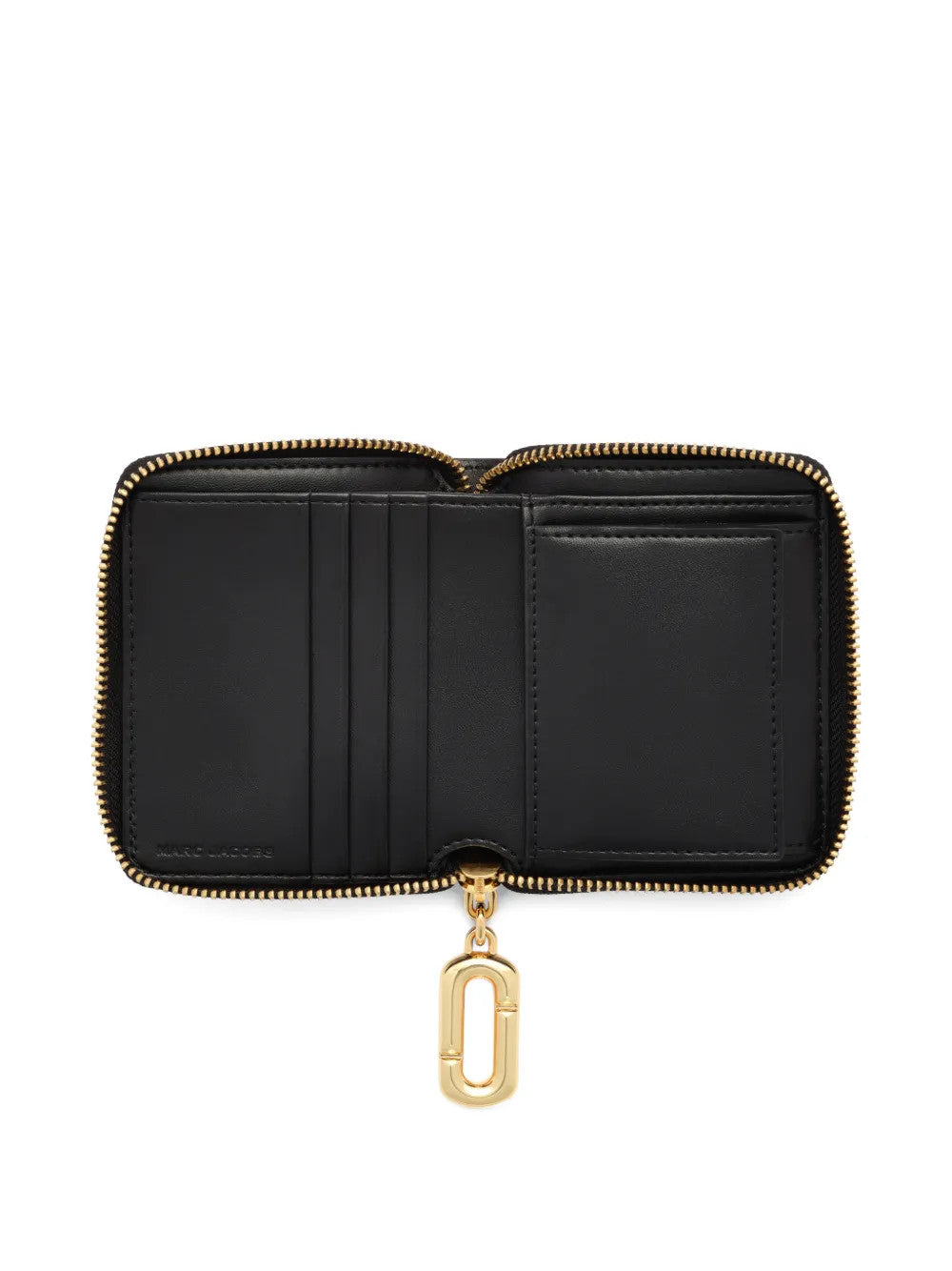 Black accessories, front view