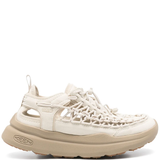 white sneakers,front view