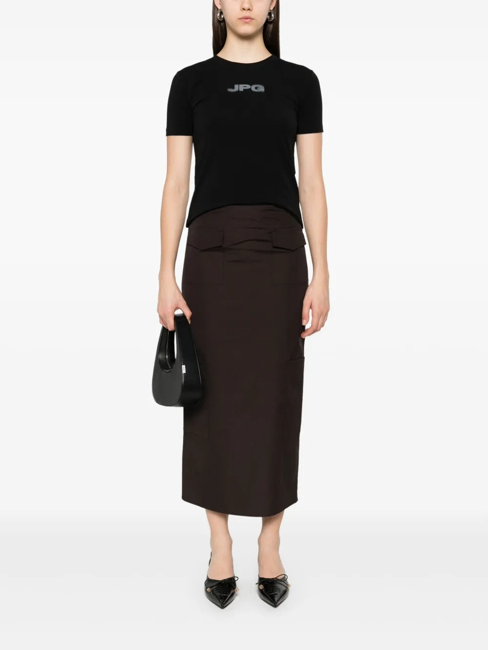 Black shirt, full body view