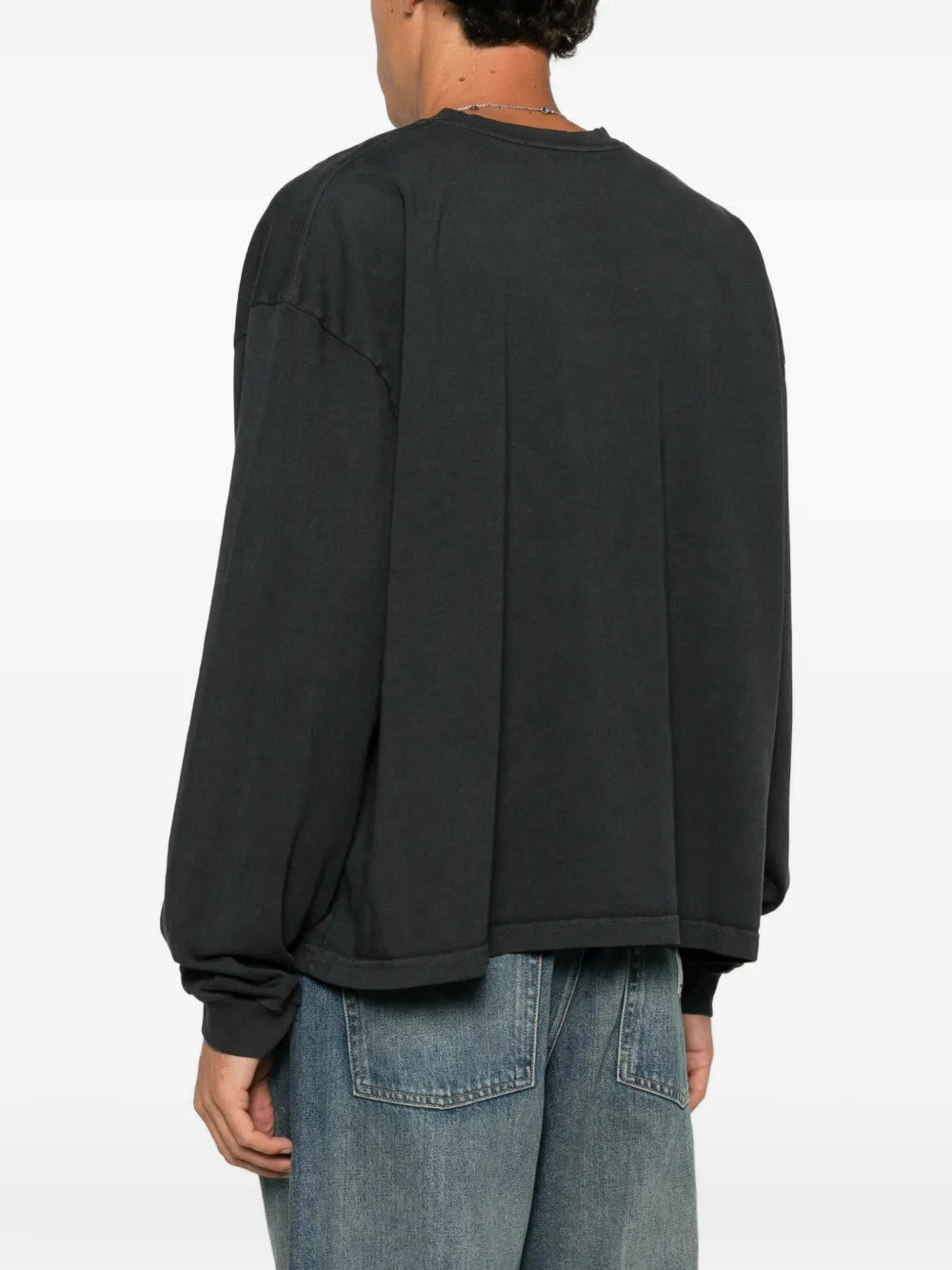Black t-shirt, full body view