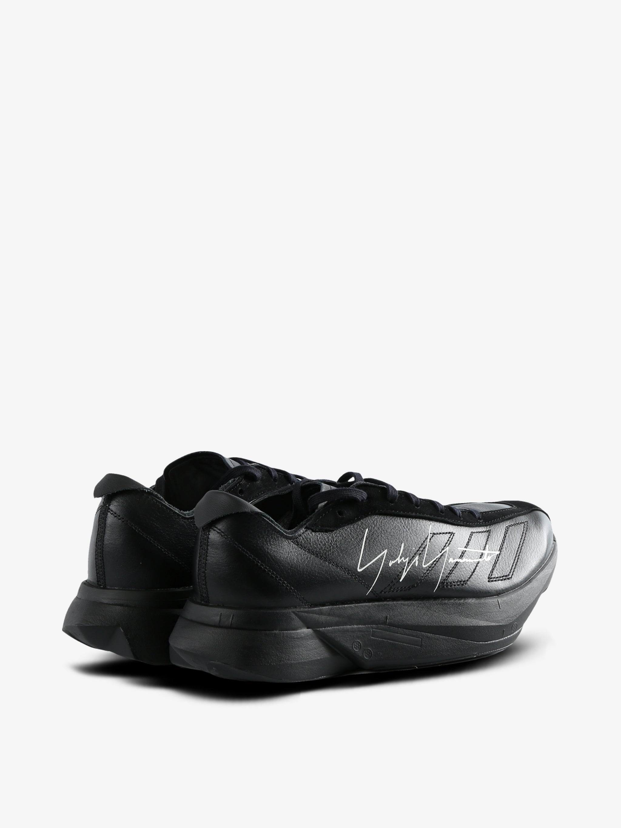 Black shoes,back view