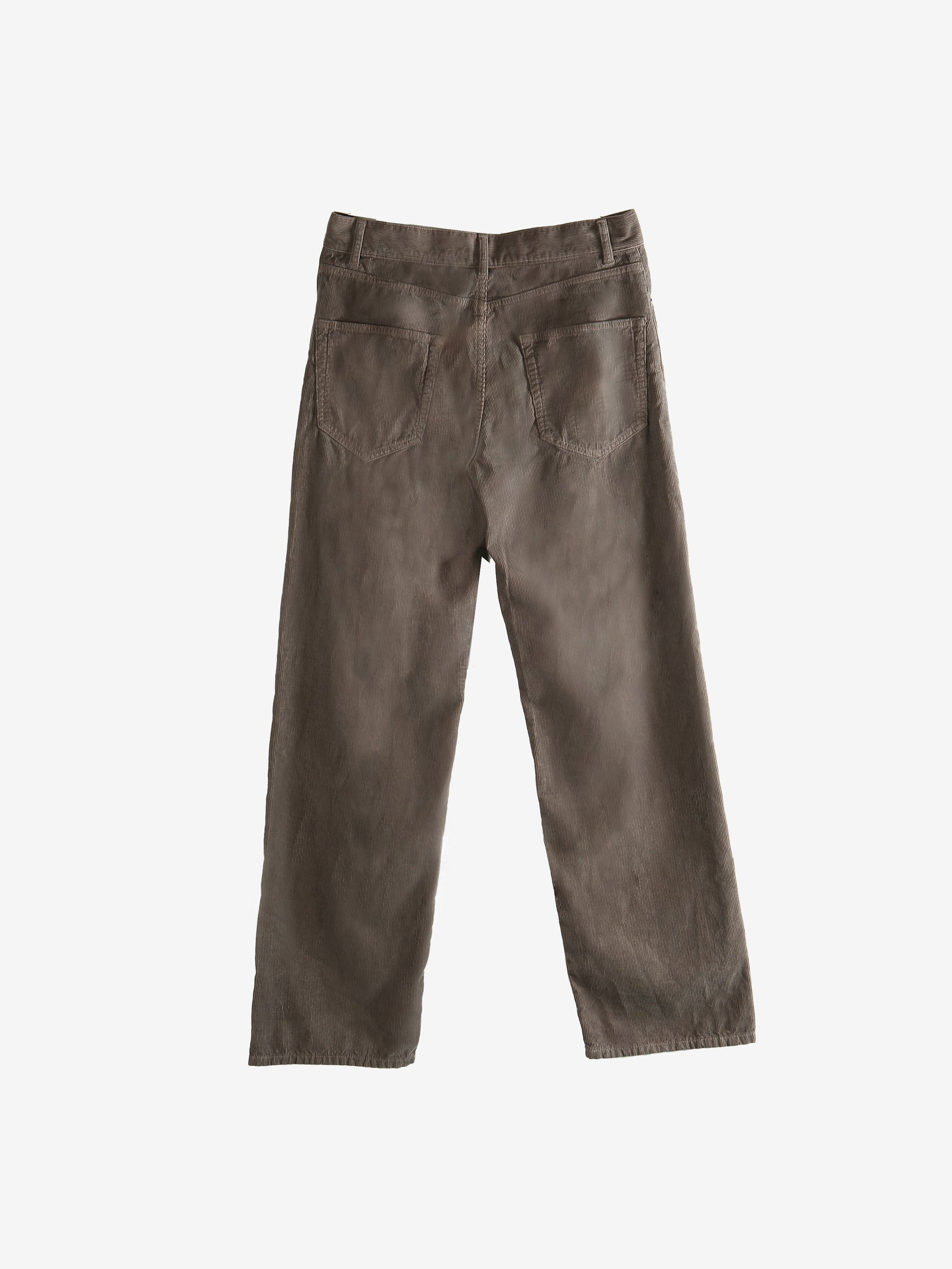 brown pants,back view