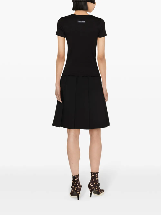 Black t-shirt, full body view