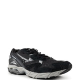 Black shoes, front view