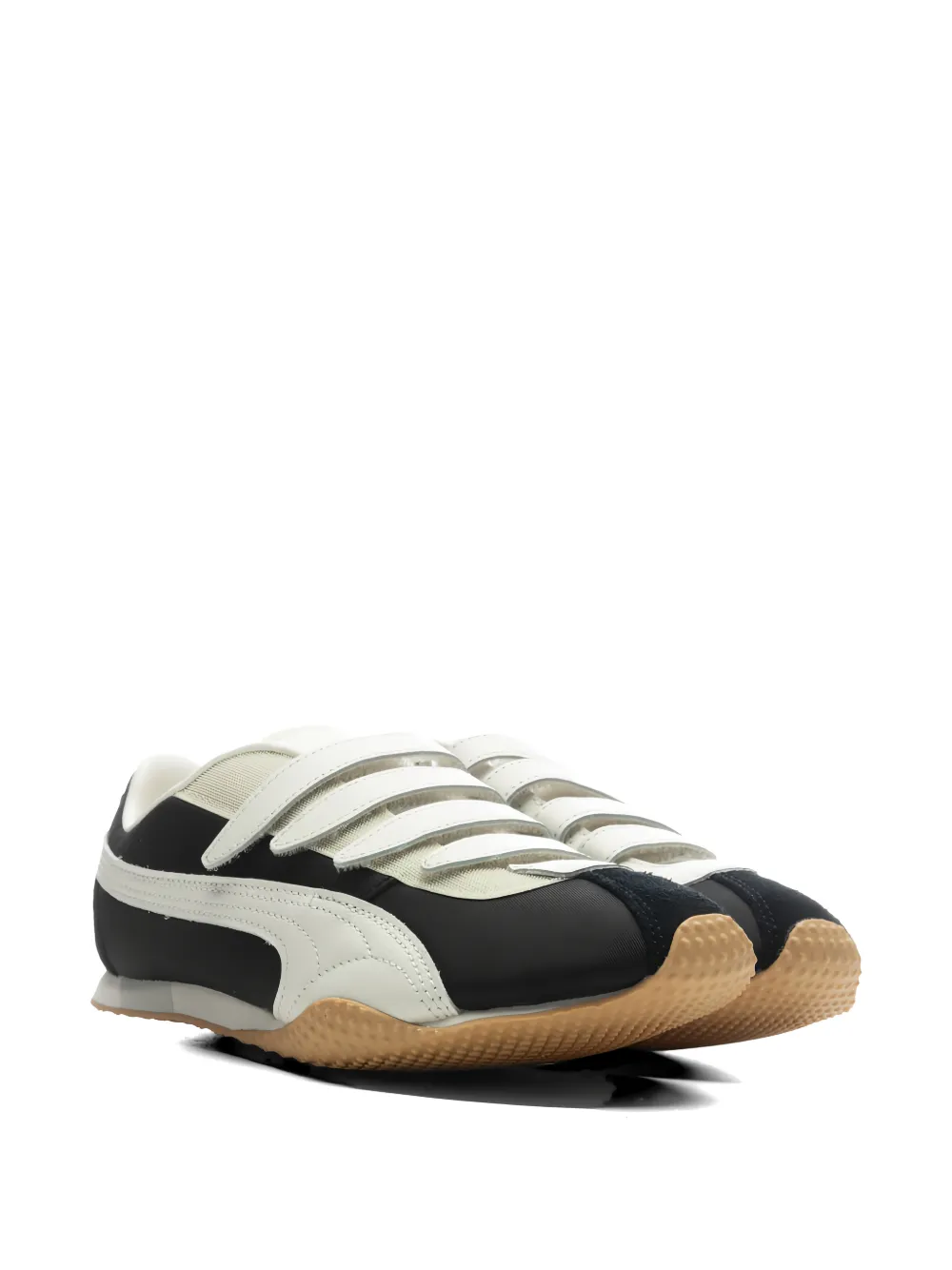 Black shoes, front view