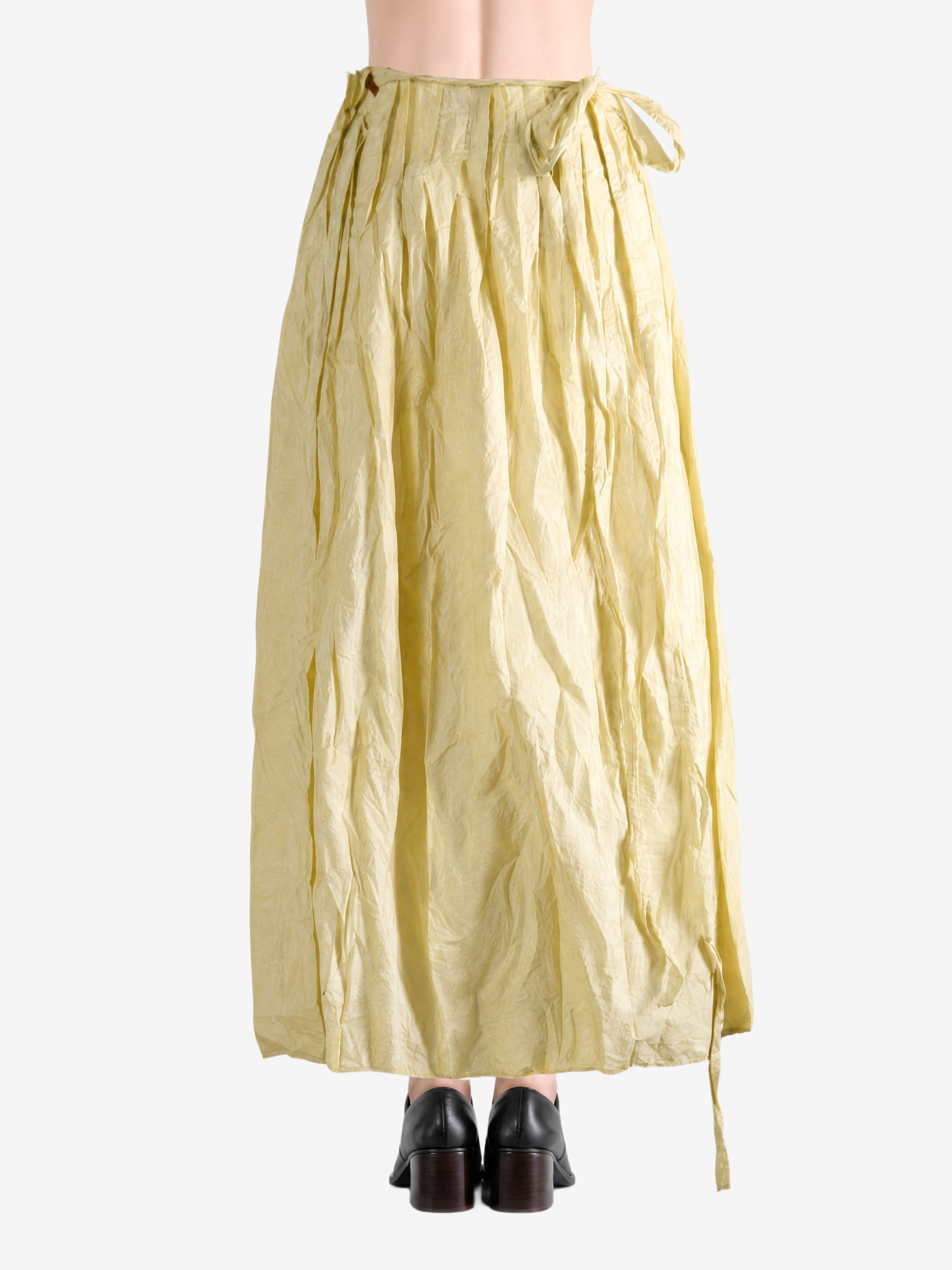 Yellow skirt, full body view