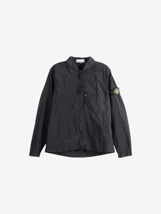 Black shirt, front view