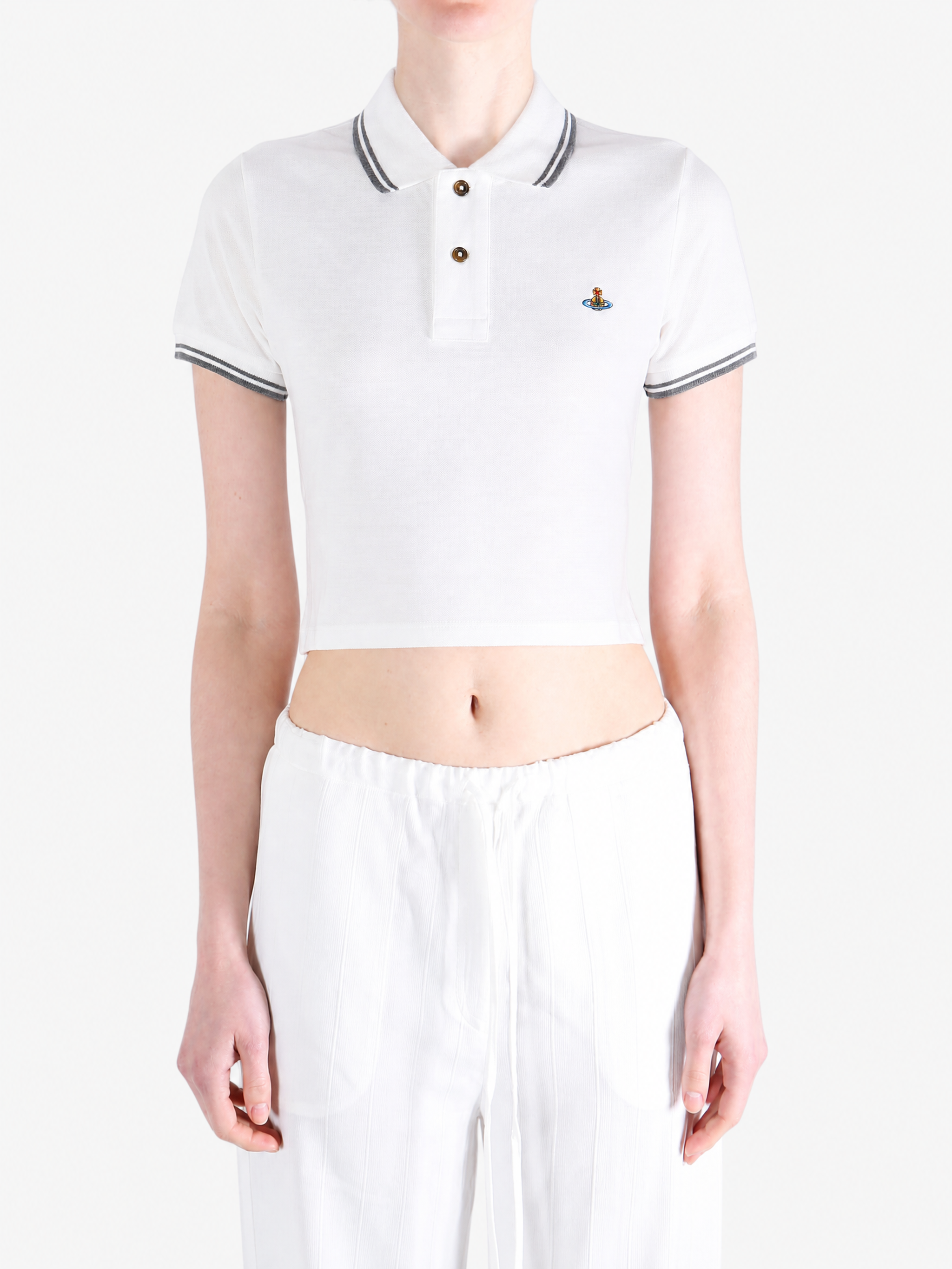 White t-shirt worn by a person, showing the t-shirt fit
