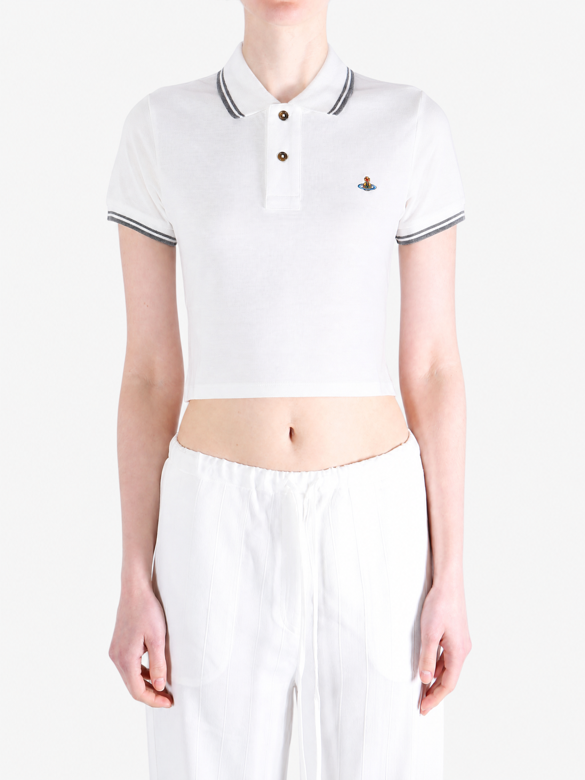 White t-shirt worn by a person, showing the t-shirt fit