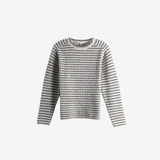 Grey top, front view