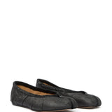 Black flat, side view