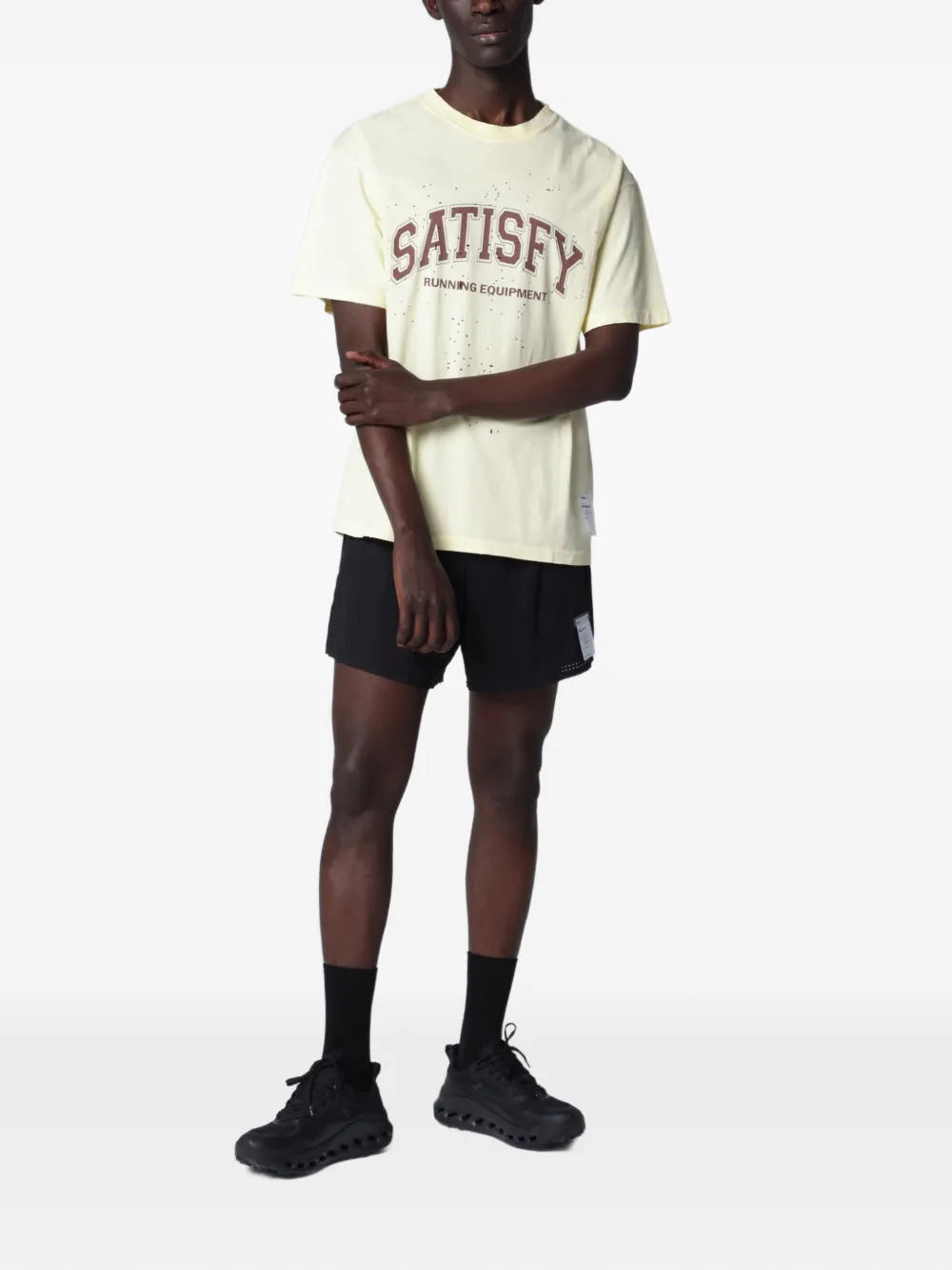 Yellow t-shirt, full body view