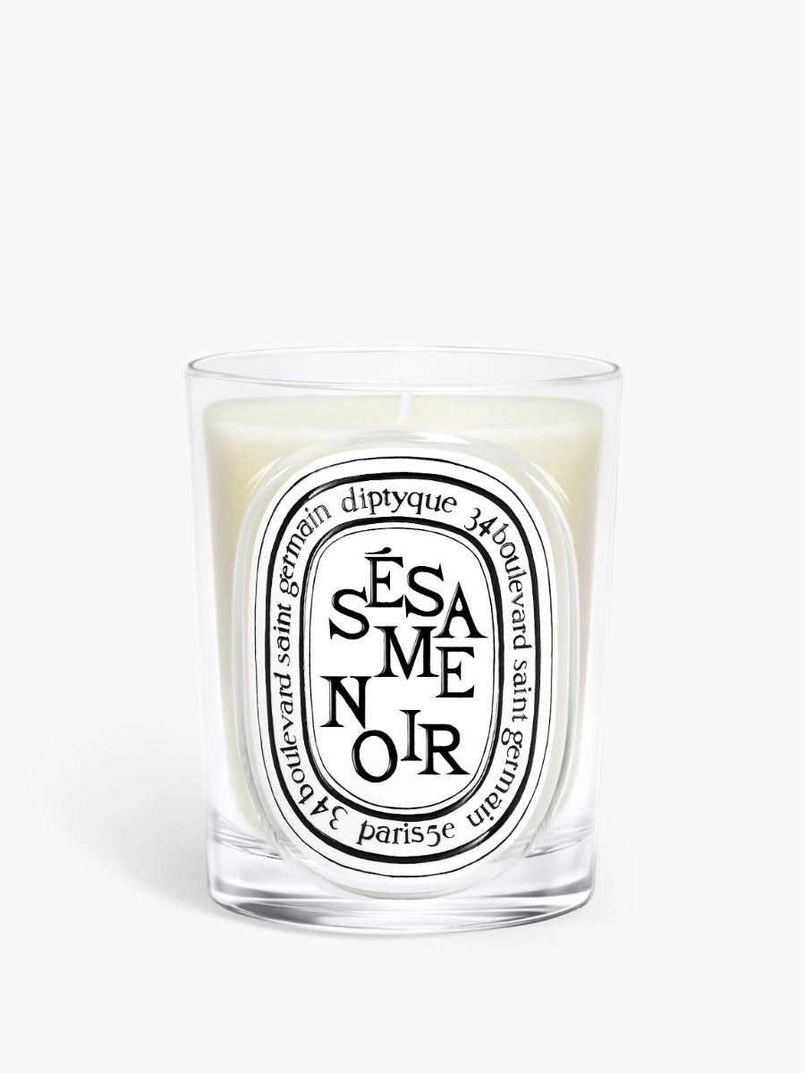 Sesame noir candles, front view