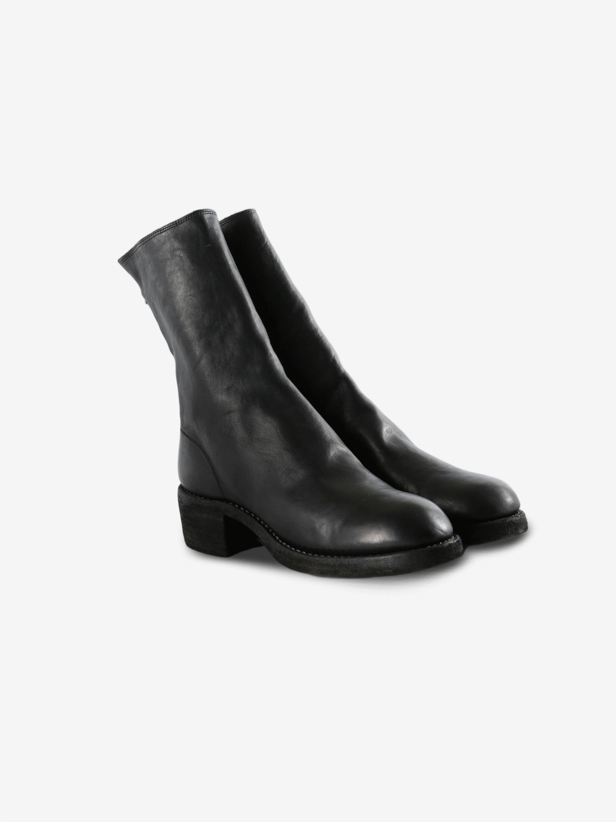 Black boots, front view