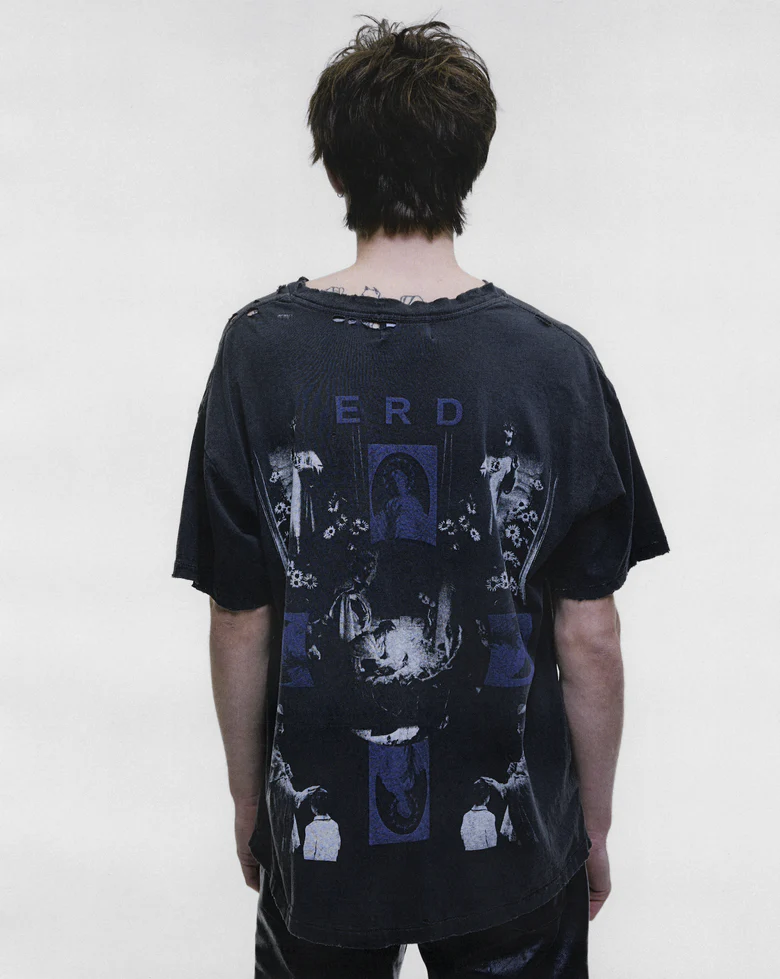 Black t-shirt, full body view