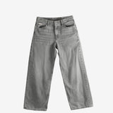 Gray jeans,front view