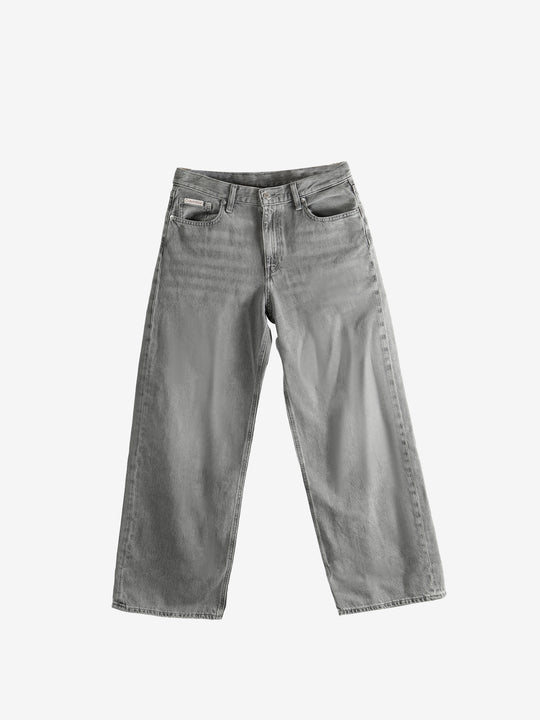 Gray jeans,front view