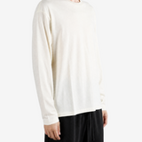 White t-shirt, full body view