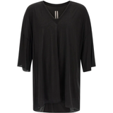 Black t-shirt, front view