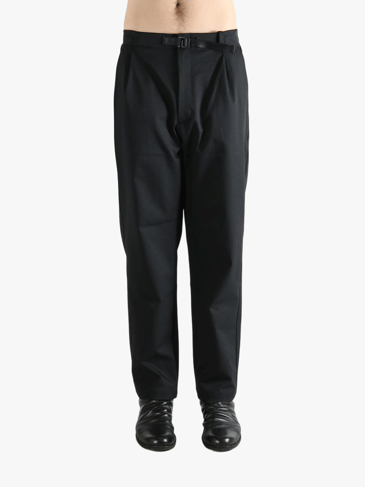 GOLDWIN - Unisex One Tuck Tapered Stretch Pants – Atelier New York