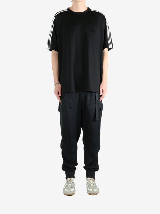 Black t-shirt, full body view