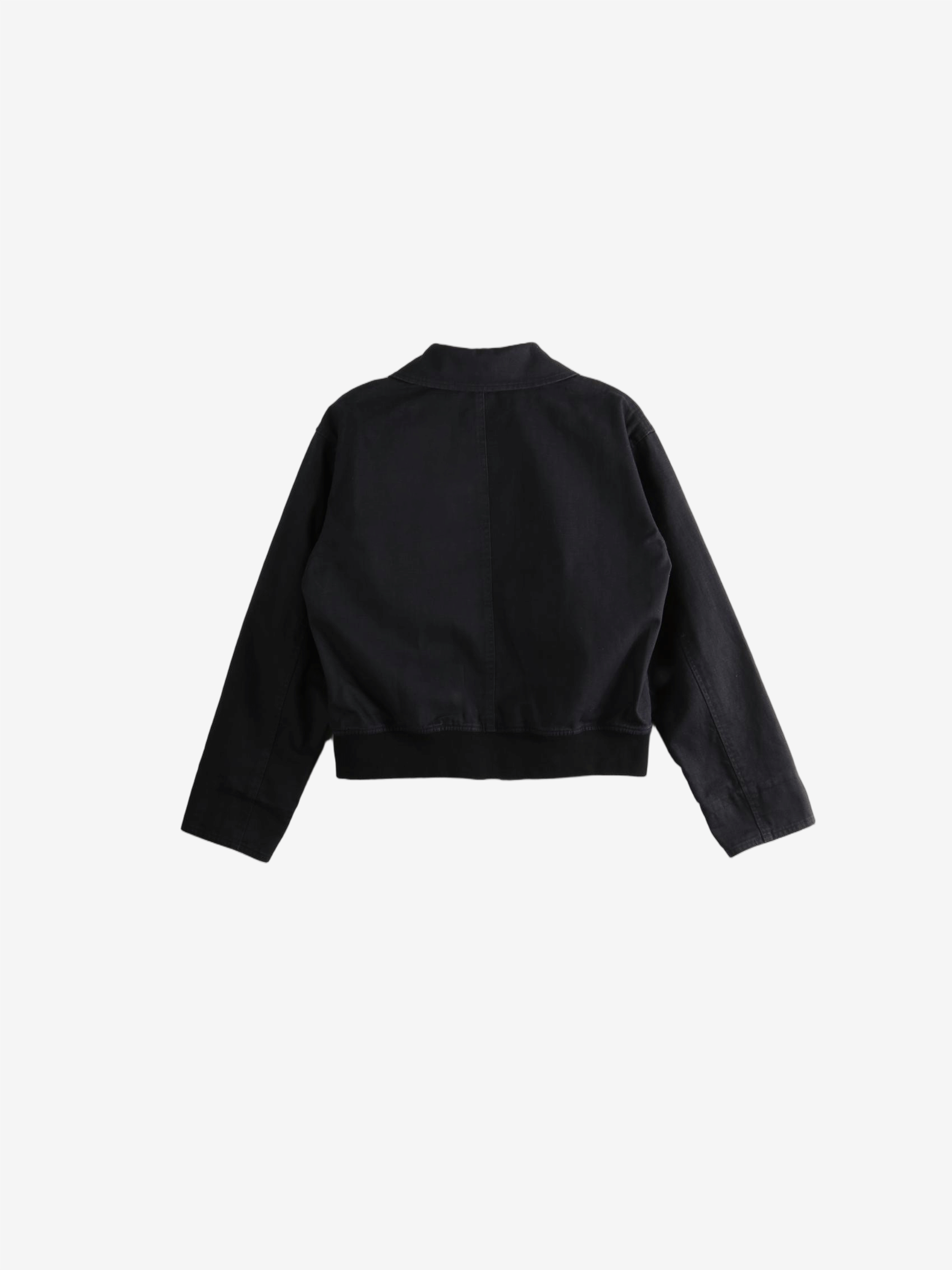 black jacket，back view