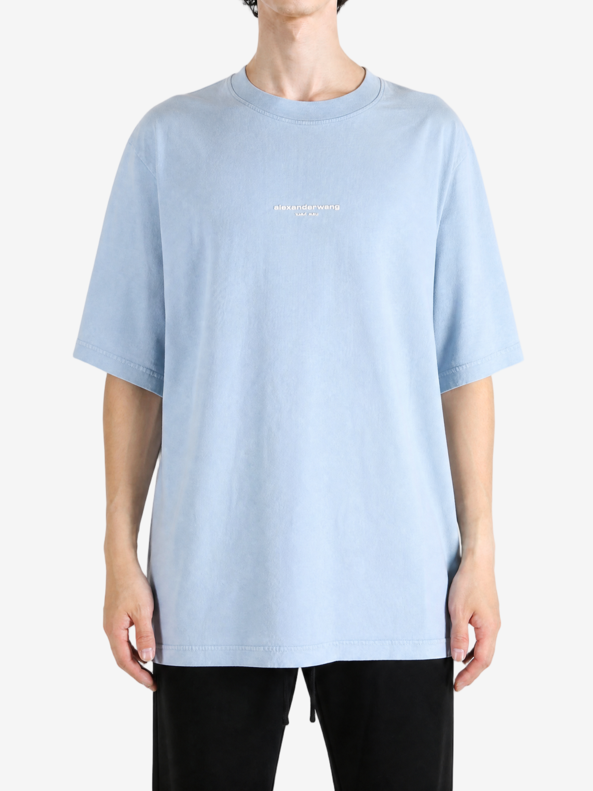 Blue t-shirt, full body view