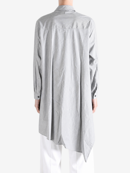 Grey shirt, full body view