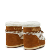 Brown boots, back view
