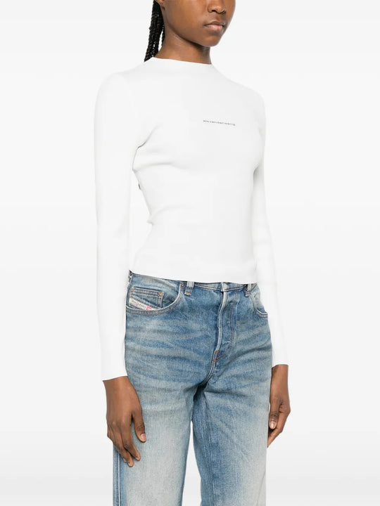 White top, full body view