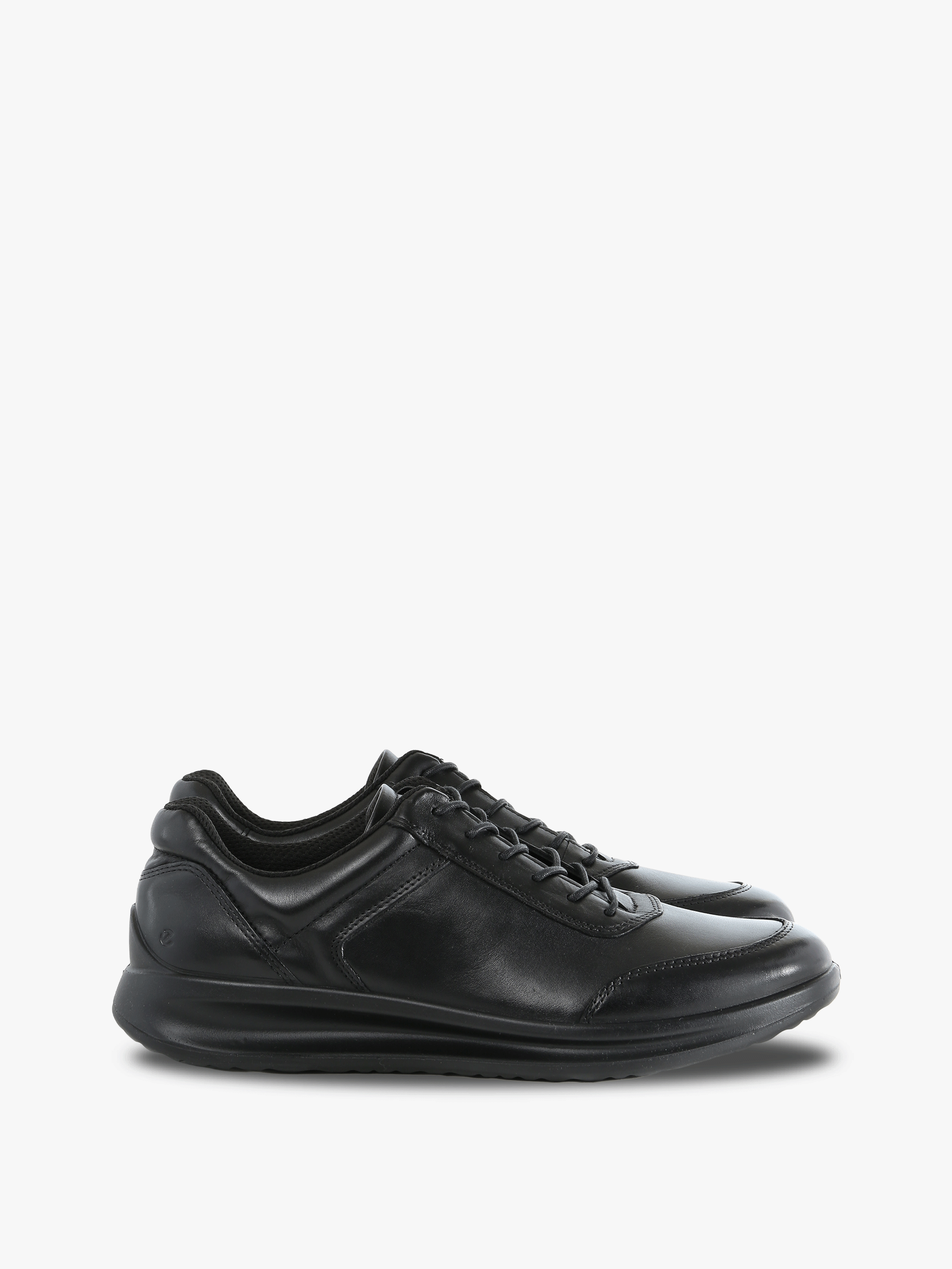 Black shoes, front view
