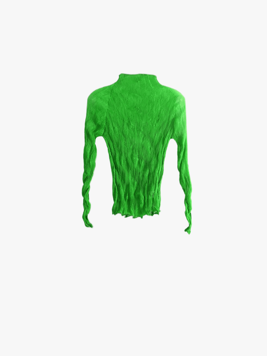 Green shirt, front view