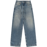 blue jeans,front view