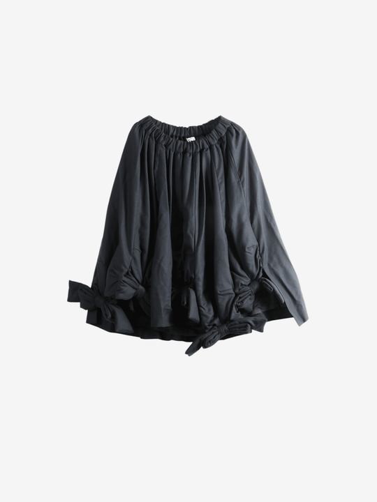 Black skirt, front view
