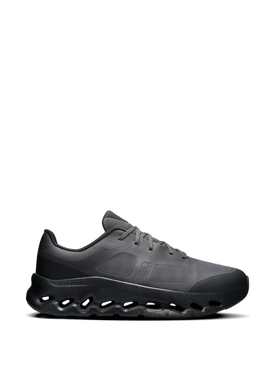 Black shoes, front view