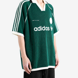Green t-shirt, front view
