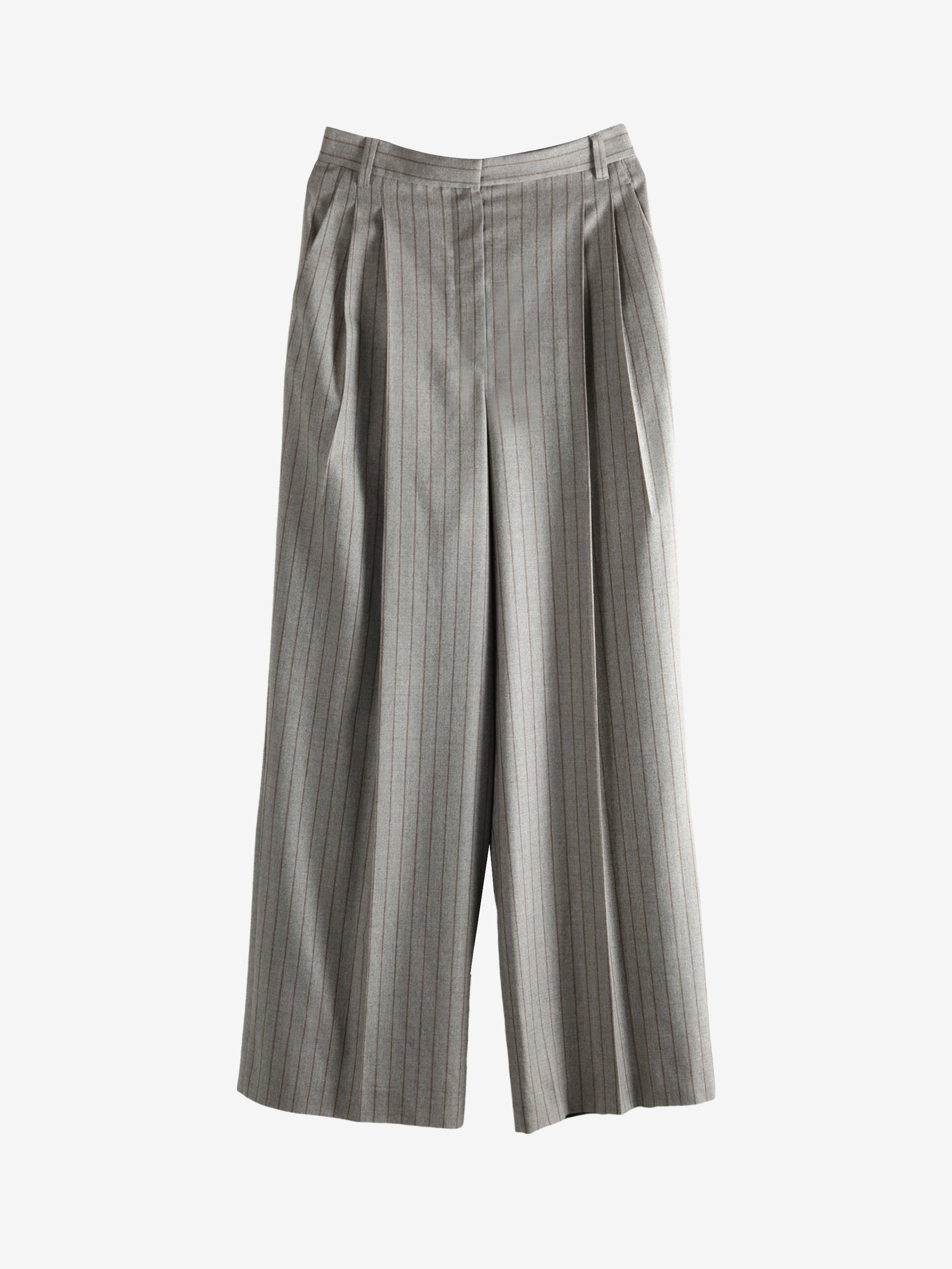 Grey pants,front view