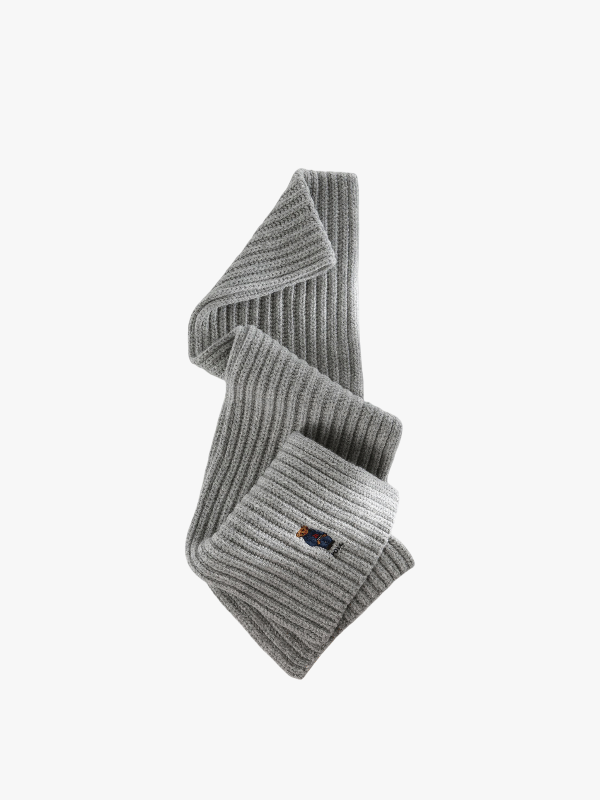 Grey scarf, front view