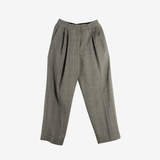 Grey skirt, front view