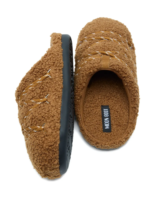 Brown slipper,front view