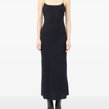 Black dress,full body view